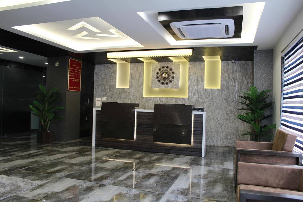 Treebo Unity Hotel Ahmadábád Kültér fotó