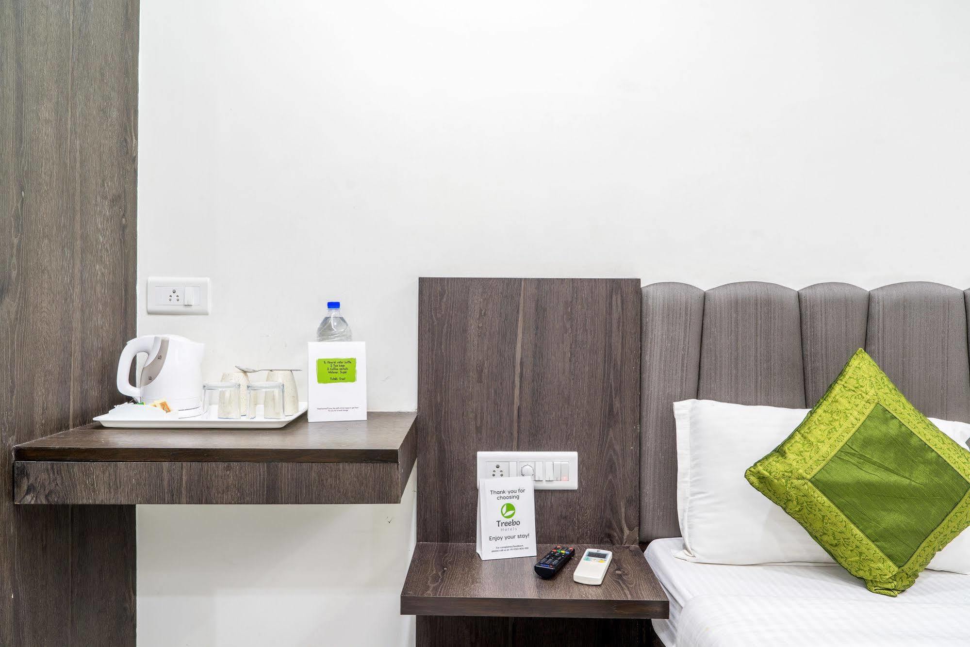 Treebo Unity Hotel Ahmadábád Kültér fotó