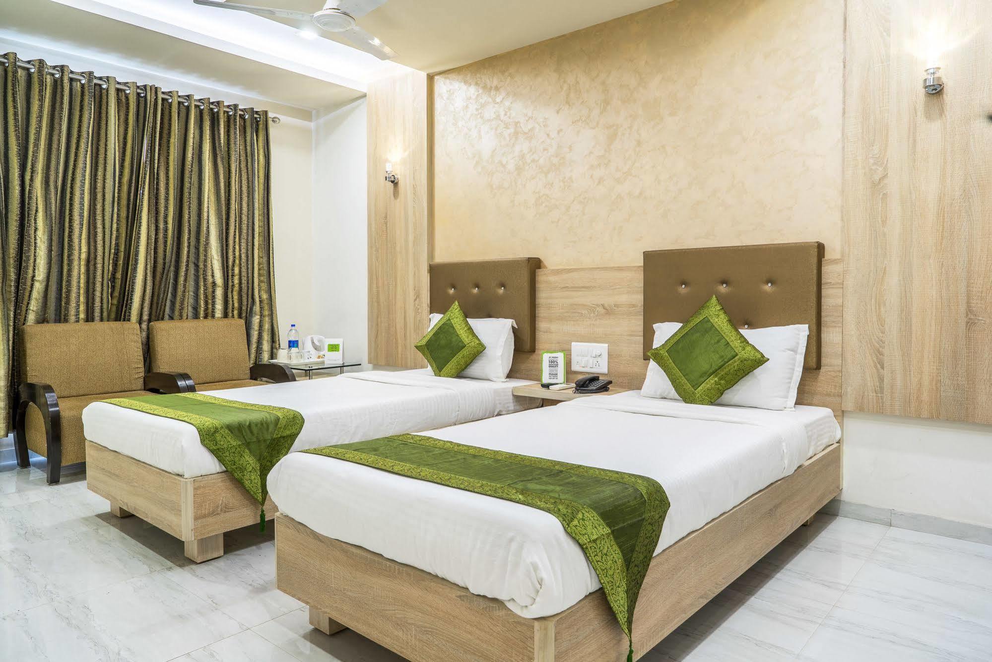 Treebo Unity Hotel Ahmadábád Kültér fotó