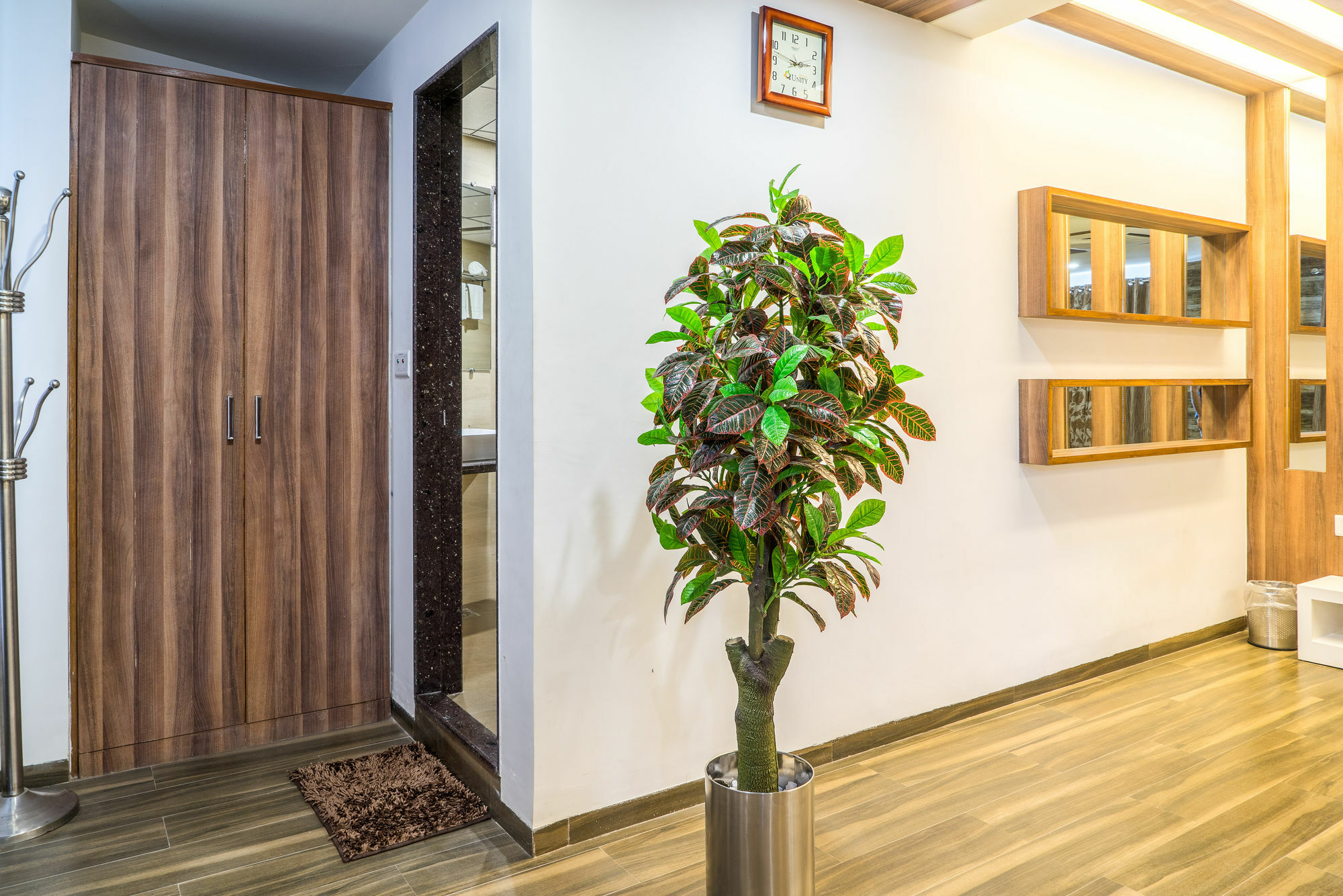Treebo Unity Hotel Ahmadábád Kültér fotó